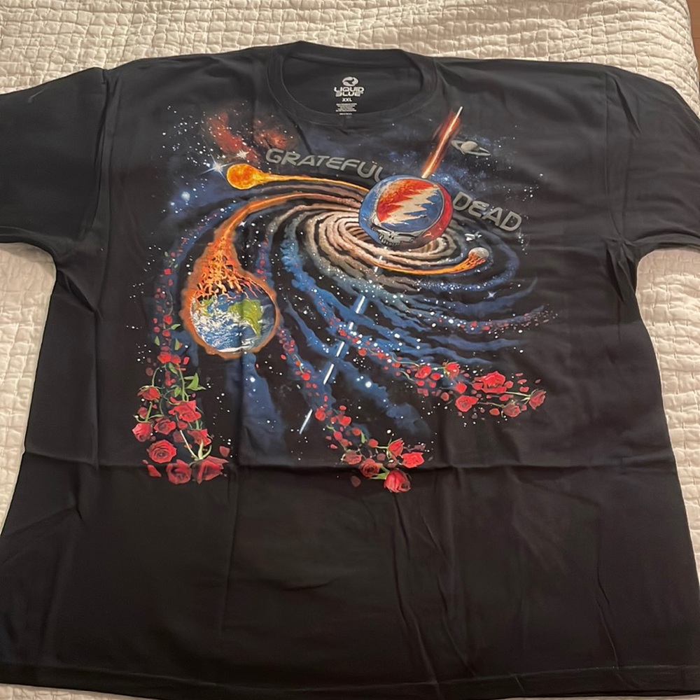 Liquid Blue Grateful Dead “Steal Your Orbit” short sleeve